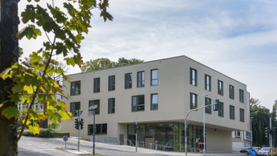 Die städtische Musikschule in Lüdenscheid zeichnet sich durch ein vielfältiges Angebot im Bereich der musikalischen Bildung für Jung und Alt aus. Im „Fachbereich Elementar“ werden bereits Kinder ab sechs Monaten mit Musik vertraut gemacht