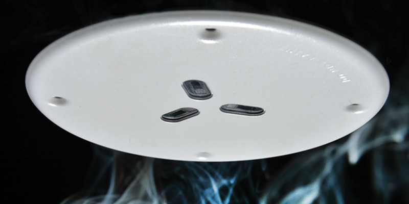Soteria Dimension Die Metallplatte mit Spezialschrauben schützt die vandalismussichere Ausführung des Soteria Dimension vor mutwilliger Zerstörung und anderen unerwünschten Manipulationen. Bild: Apollo